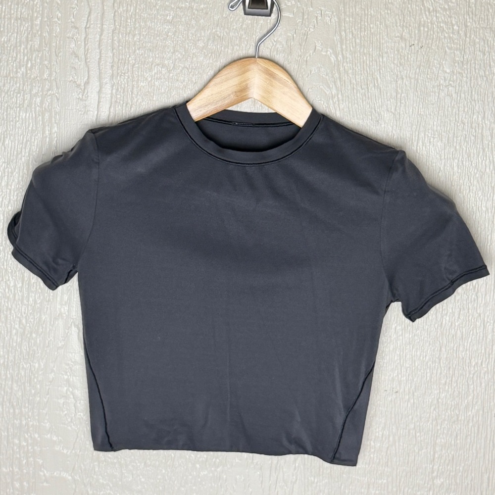 Lululemon Black Short Sleeve Athletic Crop Top Crew Neck Workout Shirt No tag